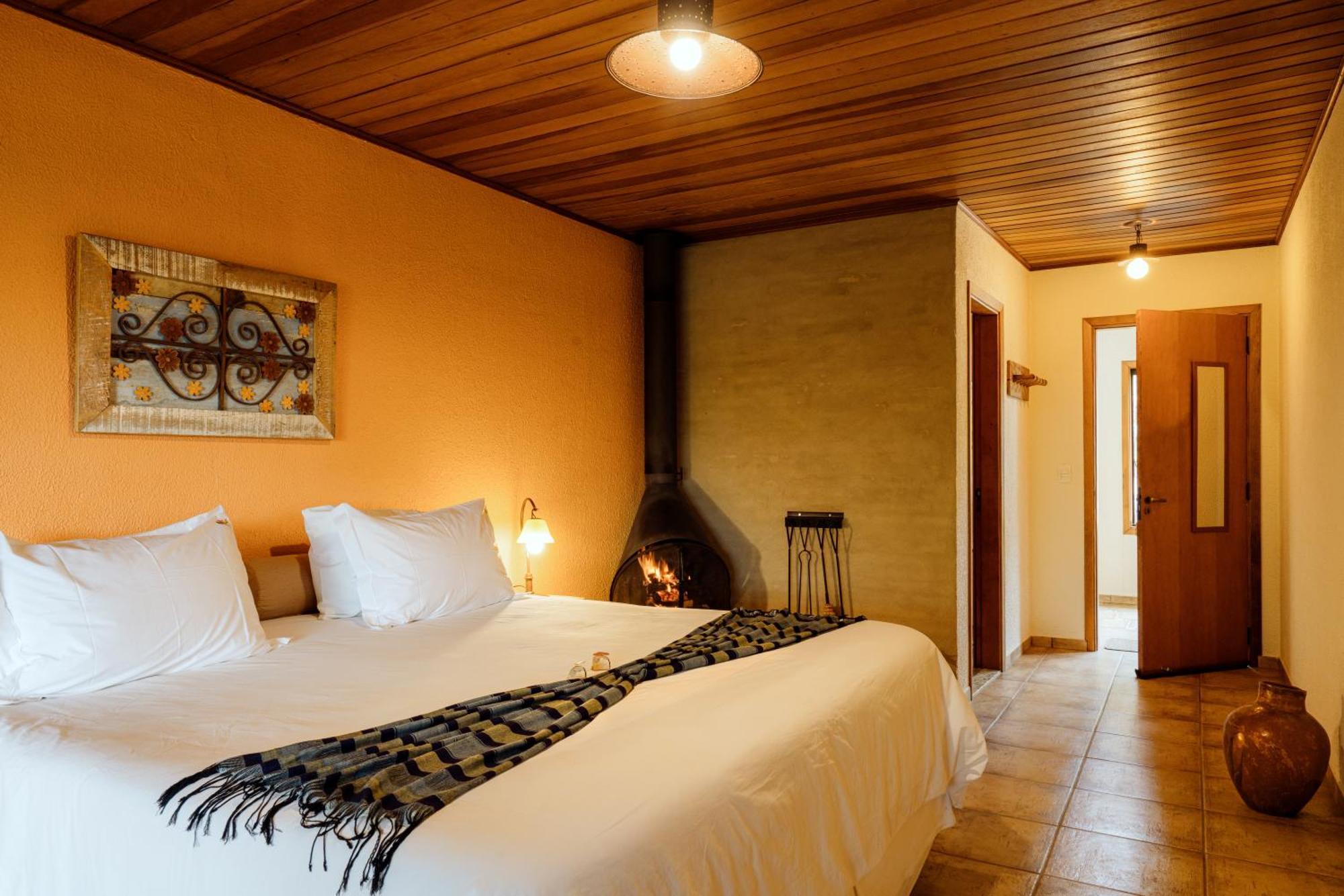 Ahavanoah Inn