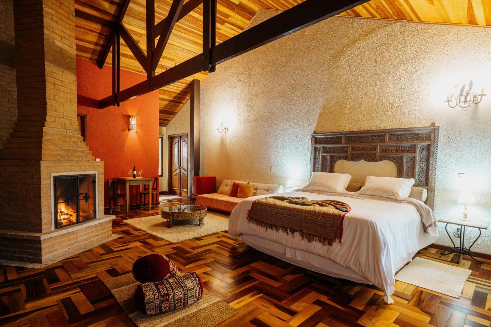 Ahavanoah Inn